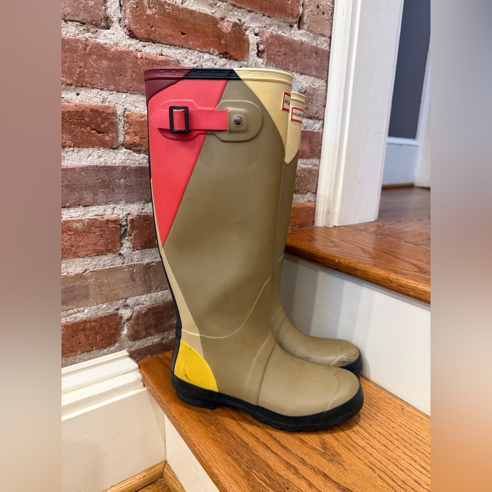 HUNTER Tall Olive + Color Boots - Picture 5 of 9